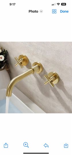 Wall Mounted Optional 2-handle Bathroom Faucet gold  A52