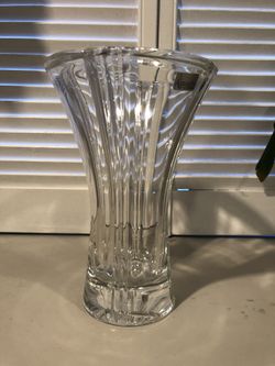 Amaris by Nachtmann crystal vase