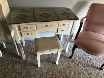 White Vanity Desk with Tile Top and Stool
