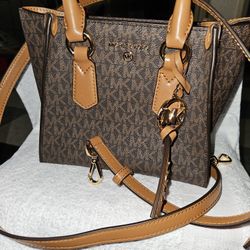 Micheal Kors Brown Bag