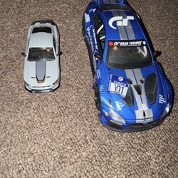 1:24 Scale Grand Turismo PlayStation Video Game BMW M6 GT3 Diecast Car and a Hot Wheels Diecast Ford Mustang Mach 1
