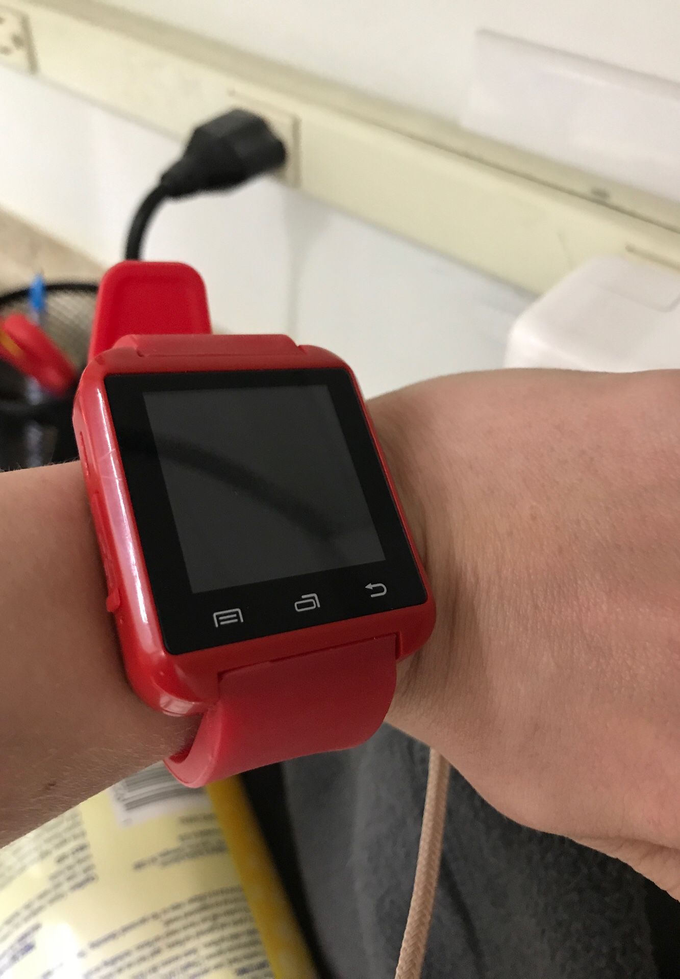 Brand new smart watch asking for 100 willing to trade for an Apple Watch