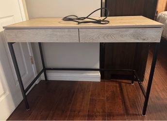 Modern 2-drawer desk