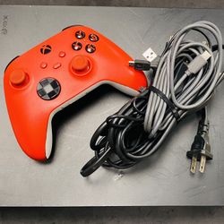 Used, Good Condition! Xbox One X Console, Cords & Controller! (1787)
