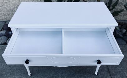 VINTAGE METAL SIMMONS DRESSER + MATCHING FRAMED MIRROR * * * for Sale in  San Diego, CA - OfferUp