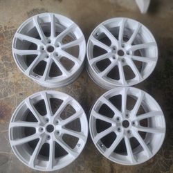 Nice White 18 Inch Subaru Rims 5x114.5