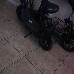 Phantom R1 Electric Scooter
