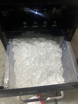 Frigidaire Countertop Crunchy Chewable Nugget Ice Maker