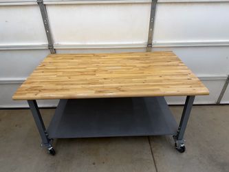 ULINE Mobile Heavy-Duty Packing Table - 60 x 36", Maple Top with Rounded Edge