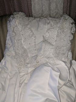 Wedding gown