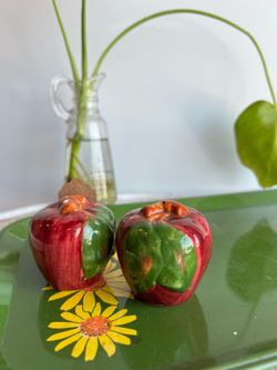 Vintage Franciscan Italian ceramic apple salt and pepper shakers