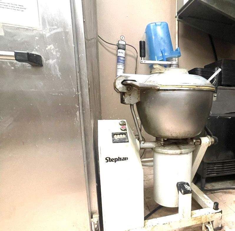 INDUSTRIAL MIXER USED IN BAKERY