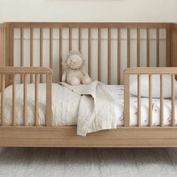 Pottery Barn Convertible Crib w Mattress
