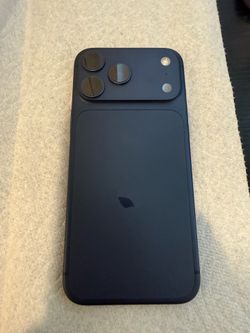 Unlocked IPhone 17pro max