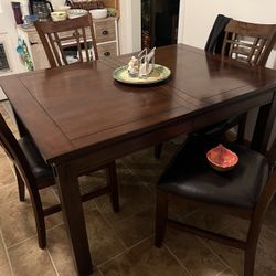 Dining Set 