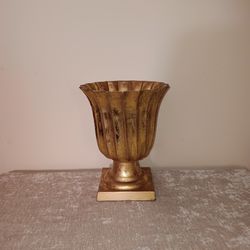 Gold Tone Metal Planter, 9" Metal Flower Pot, Indoor Planter, Decorative Vase