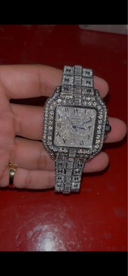 Dust down watches