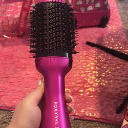 Foxy Bae Hairdryer Brush 