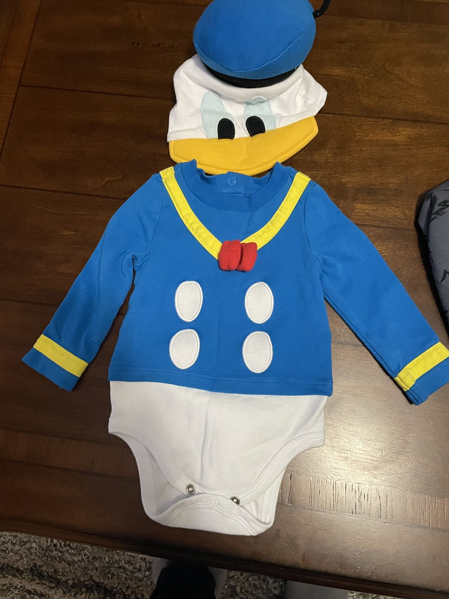 Disney Baby Donald Duck Costume 9-12 Months