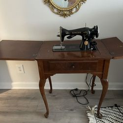 Singer 15-91 Sewing Table 