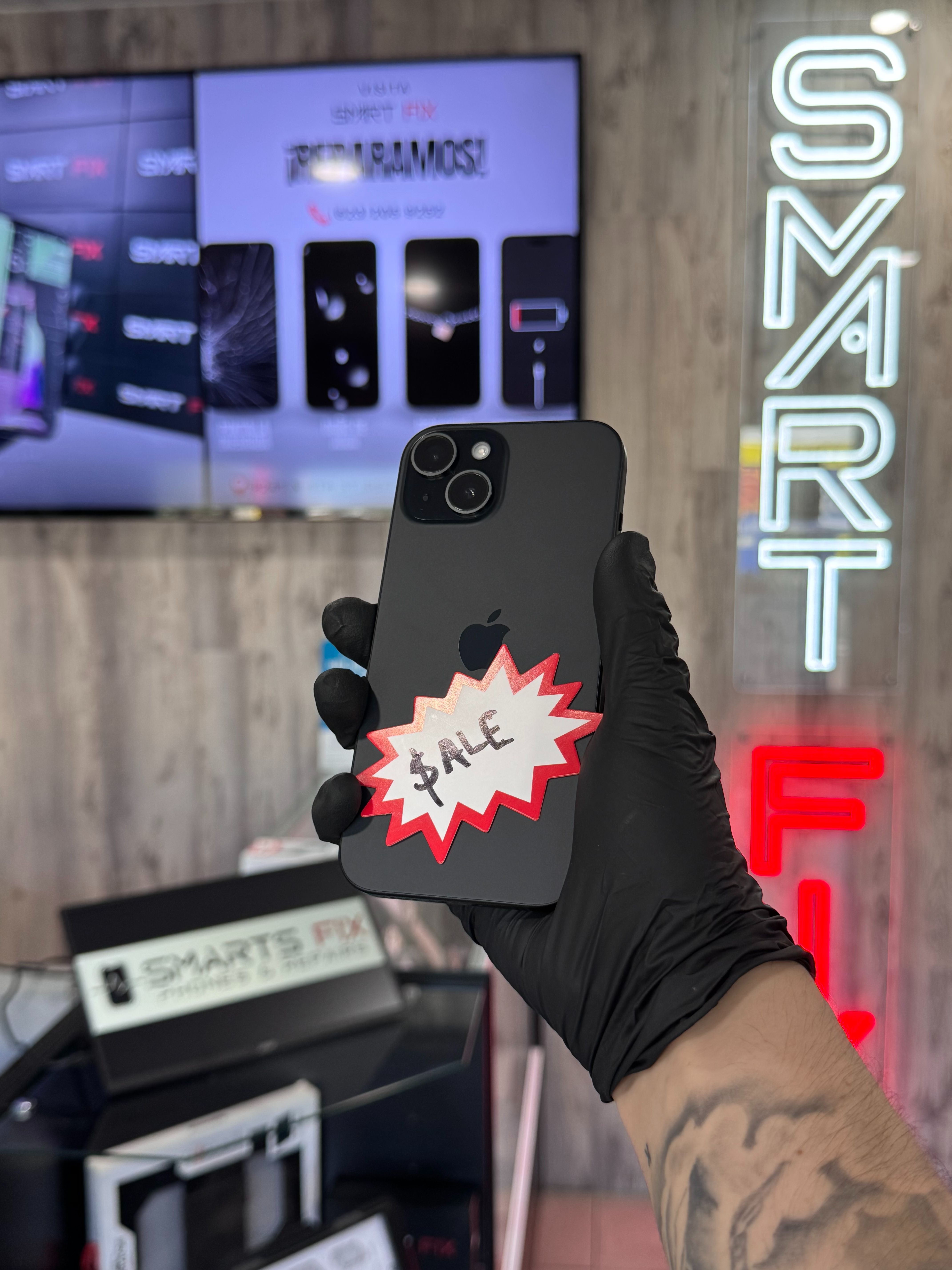 Brand New Apple iPhone 15 256 GB - Black (Unlocked) + Warranty