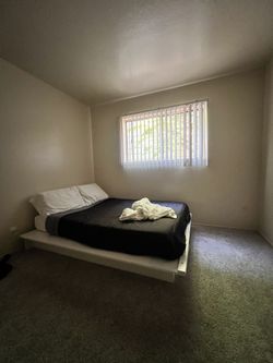 Full Size Floating Bed