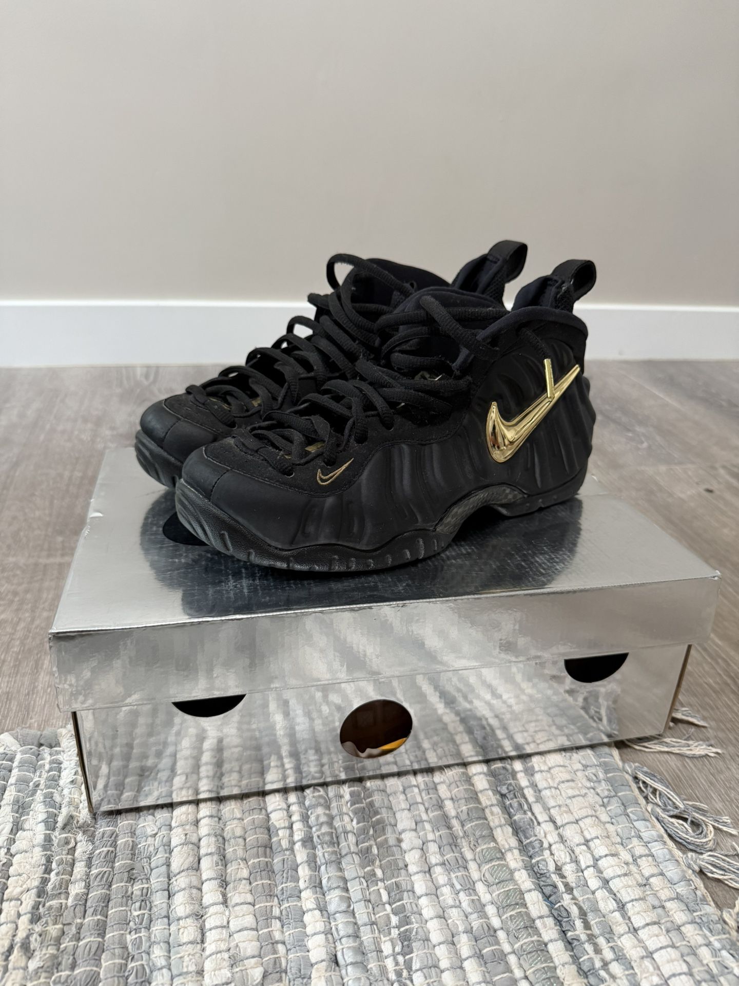 Nike Foamposite  Shoes