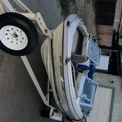 Bayliner 1984 boat runs good no problems, tags up-to-date pink slip for the boat and the trailer