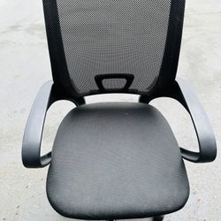Office Chair With Wheels 
