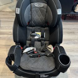 Graco Extend2Fit Convertible Adjustable Baby or Child Car Seat 