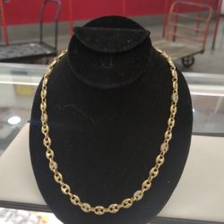 10k Gold Gucci Necklace 35.8 Grams Layway Available 10% Down If You Interested Please Ask Maribel Thank You 