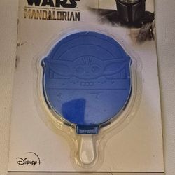 Star Wars The Mandalorian Baby Yoda Silicone Ice Pop Maker