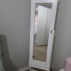 Lighted Standing Mirror Jewelry Cabinet 
