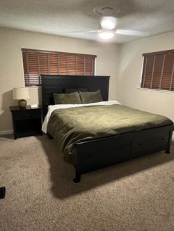 Cal King Bedroom Set
