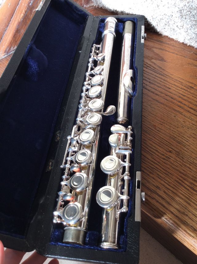 Yamaha Flute YFl 211 Establishmed in 1887
