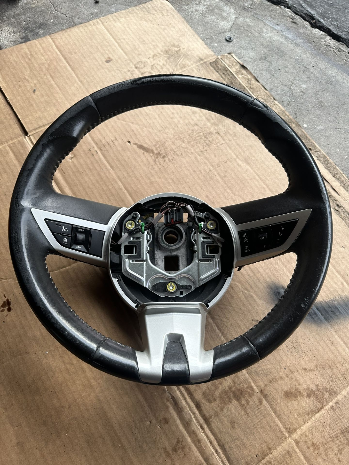 2010-2013 Chevy Camaro Steering Wheel & Components