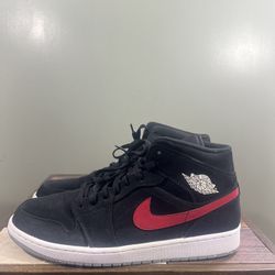 Jordan 1 mid multi color swish SIZE 13