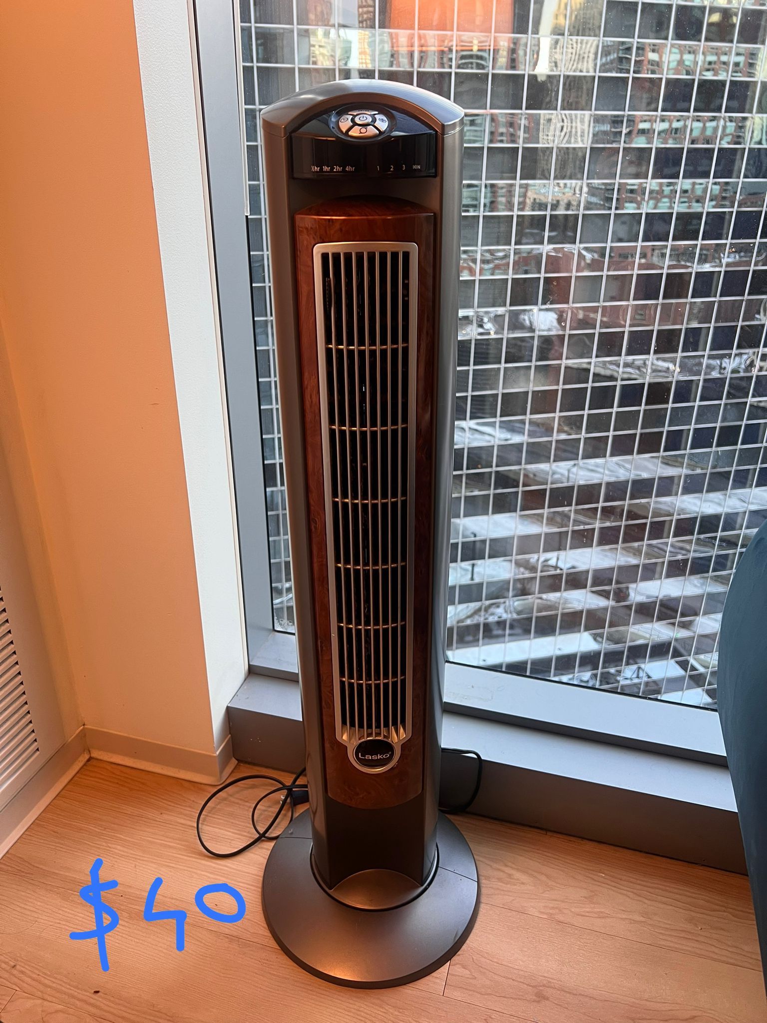 Tower Fan With Remote