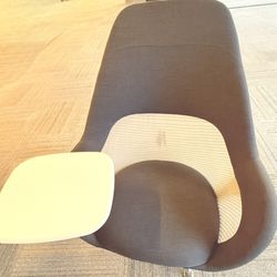 Steelcase Coalesse Swivel Lounge Chair w Right Tablet, Charcoal