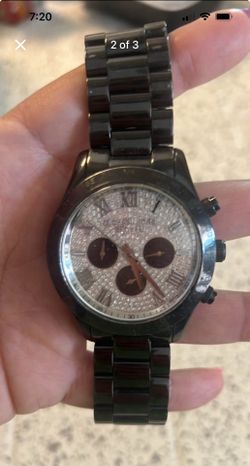 Women’s MK Watch. Good Condition. No Box. Needs New Battery. 