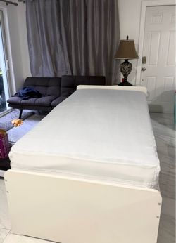 Bed twin size