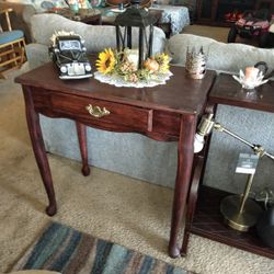 Accent Hall Table I Stained! So Pretty