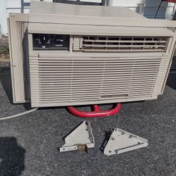 10000 BTU Air Conditioner 