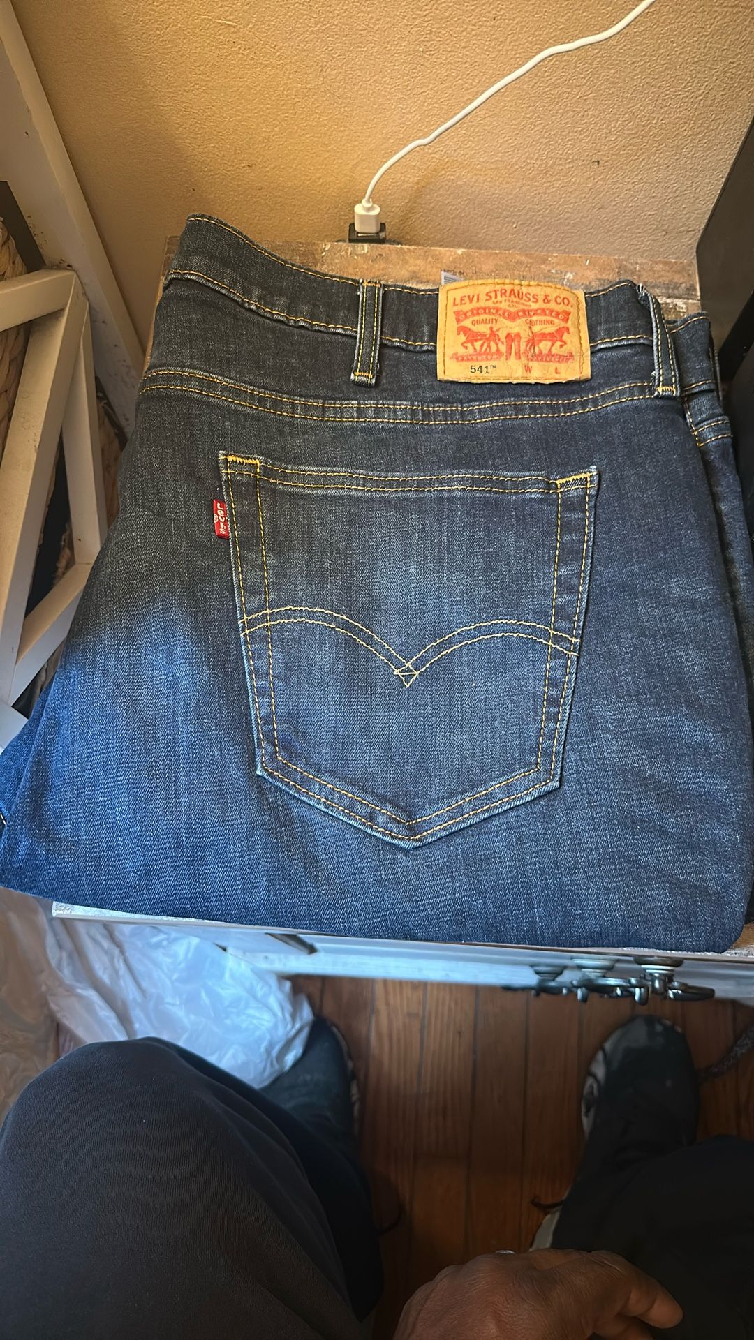Levi’s 44/32