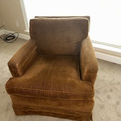 2 Matching Chairs