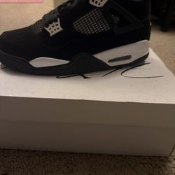 Jordan 4’s