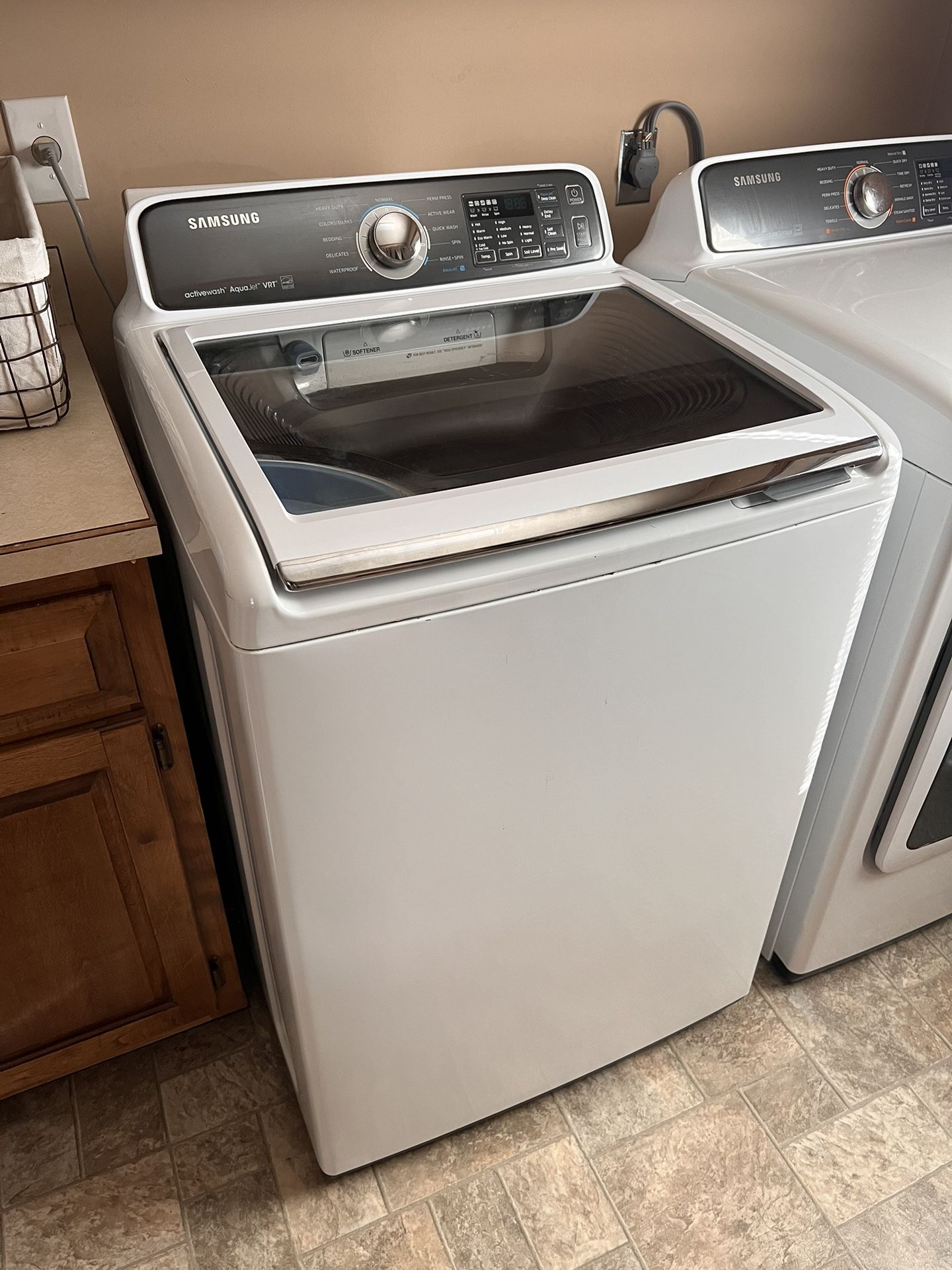 Samsung 4.8-cu ft High Efficiency Impeller Top-Load WASHER ONLY