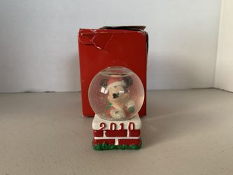 JCPenney Disney Mickey Mouse Miniature Snow Globe 2010