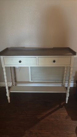 Small table 13” top35” across 29” tall 10$