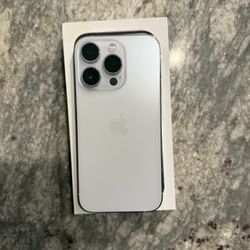 iPhone 14 Pro – 128GB – Silver – Unlocked – Great Condition